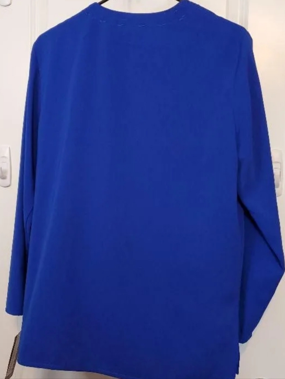 NWT Norton McNaughton Blouse Embroidered Blue Button Up Medium Petite Top - Picture 3 of 7